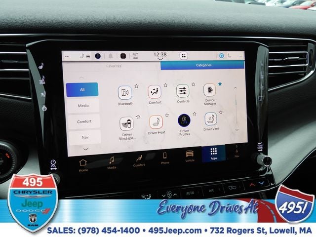 2026 Jeep Grand Wagoneer Base