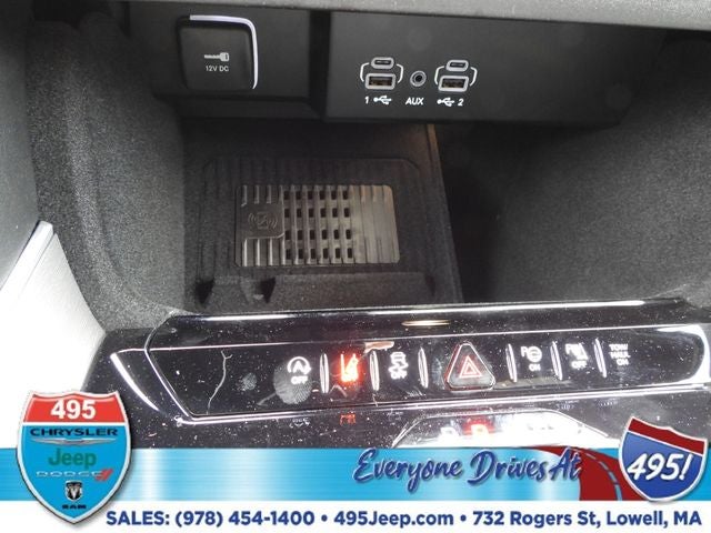 2026 Jeep Grand Wagoneer Base