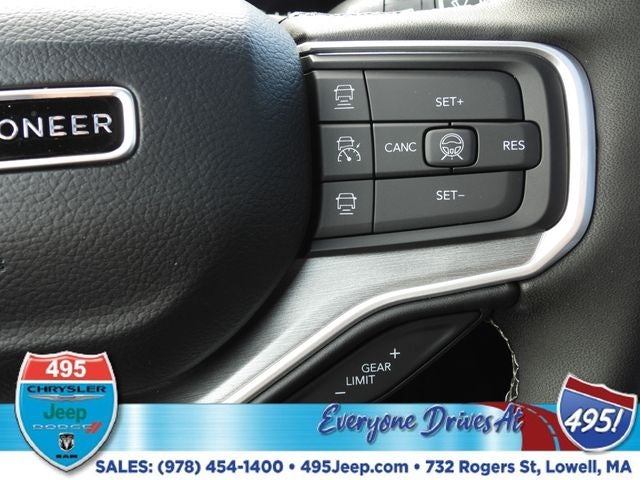 2026 Jeep Grand Wagoneer Base