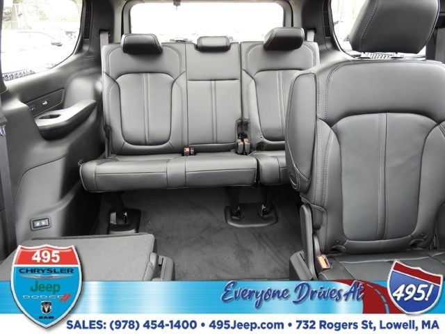 2026 Jeep Grand Wagoneer Upland