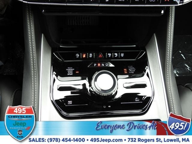 2026 Jeep Grand Wagoneer Upland