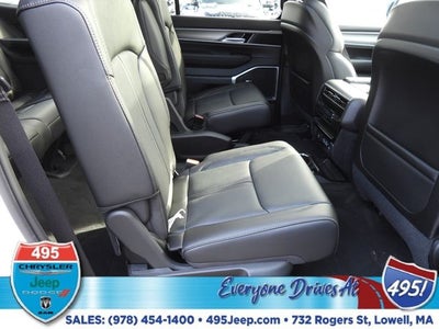 2026 Jeep Grand Wagoneer Base