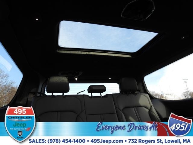 2026 Jeep Grand Wagoneer Base