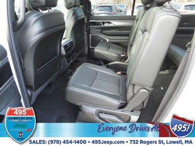 2026 Jeep Grand Wagoneer Base