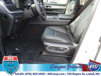 2026 Jeep Grand Wagoneer Base