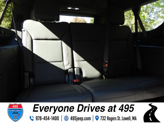 2024 Chevrolet Suburban LT