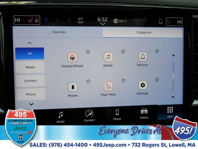 2026 Chrysler Pacifica Select