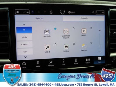 2026 Chrysler Pacifica Select