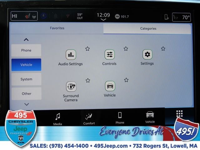 2026 Chrysler Pacifica Select