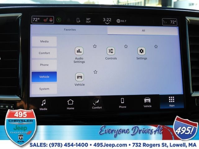 2024 Chrysler Pacifica Touring L