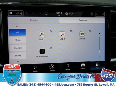 2026 Chrysler Pacifica Select