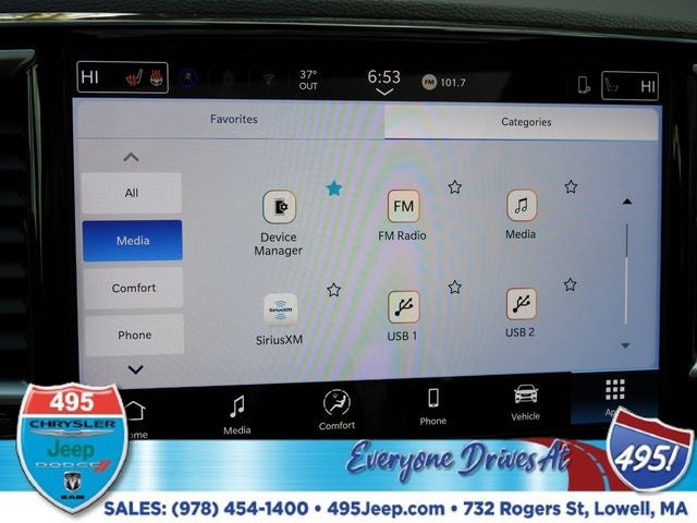 2026 Chrysler Pacifica Select