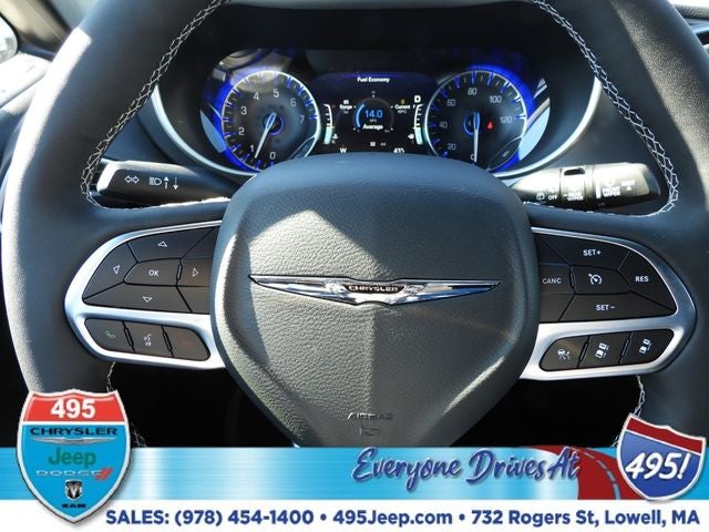 2026 Chrysler Voyager LX