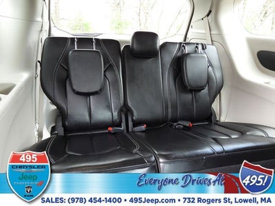 2023 Chrysler Pacifica Hybrid Touring L