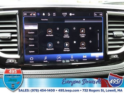 2023 Chrysler Pacifica Hybrid Touring L
