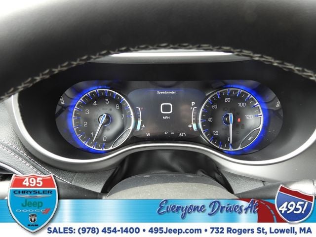 2027 Chrysler Pacifica Limited