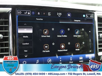 2027 Chrysler Pacifica Limited