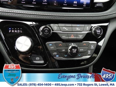 2027 Chrysler Pacifica Limited