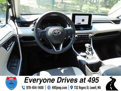 2024 Toyota RAV4 XLE