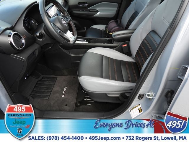 2023 Nissan Kicks SR