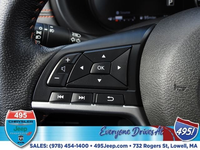 2023 Nissan Kicks SR