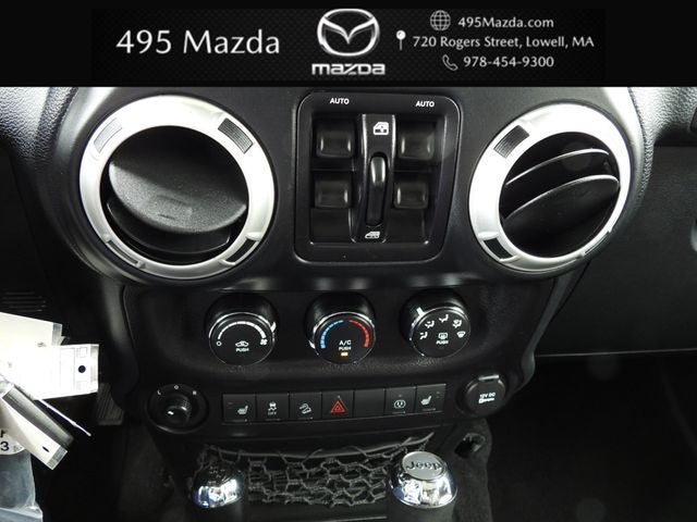 2016 Jeep Wrangler Unlimited Sahara
