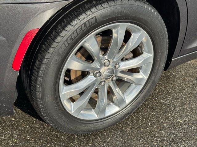 2018 Chrysler 300 Limited