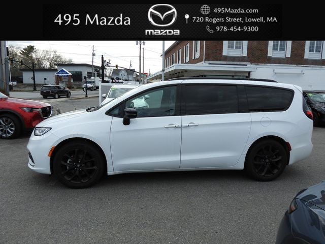2025 Chrysler Pacifica Limited