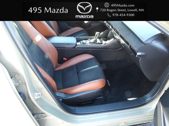 2024 Mazda Mazda3 2.5 Carbon Turbo